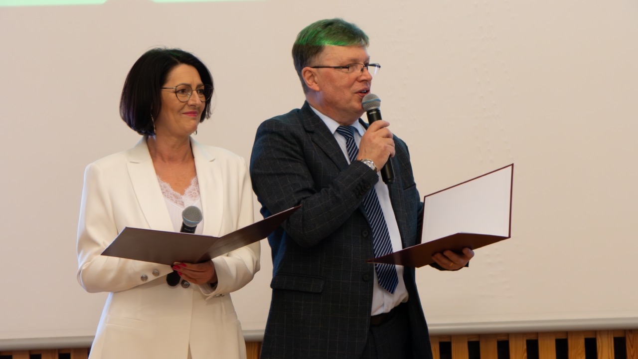 targi szkolne-4 Duży